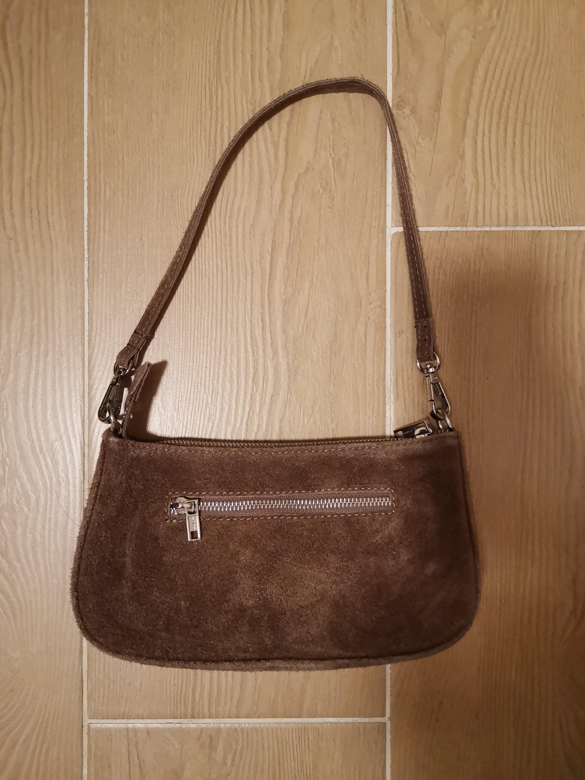 Brandy melville brown suede shoulder bag, 女裝, 手袋及銀包, 單肩包 Carousell