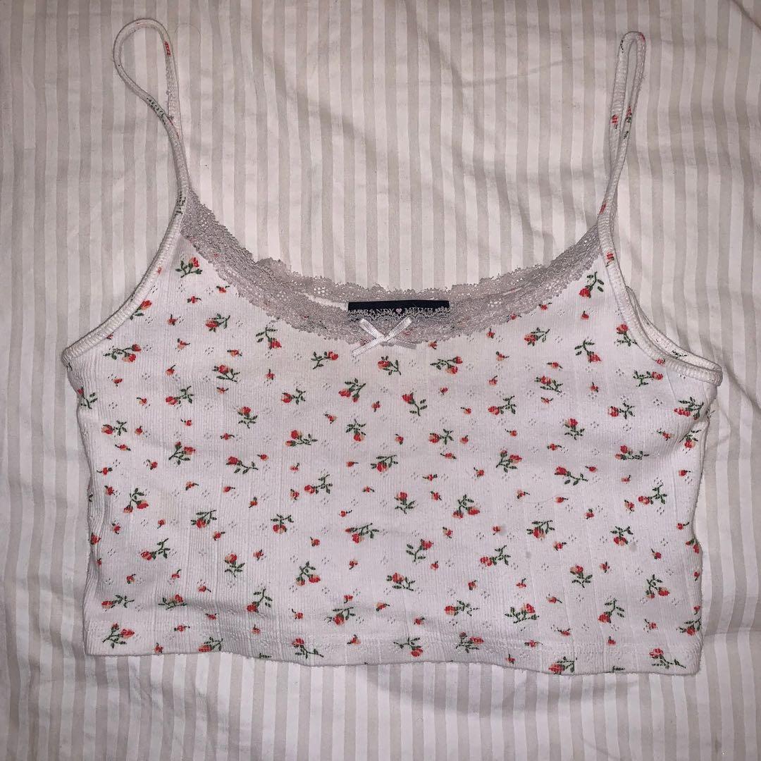 Brandy Melville Floral Lace Eyelet Skylar Tank Women S Fashion Clothes Tops On Carousell Brandy Melville Floral Lace Eyelet Skylar Tank Women S Fashion Clothes Tops On Carousell