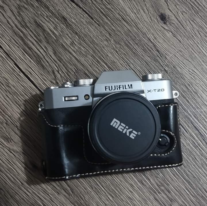 For Sale Fujifilm X T20 With Meike 35mm F1 7 Lens Photography On Carousell