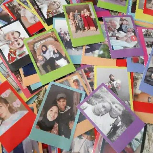 Foto Polaroid 2r Background Warna Free Laminating Glossy Buku Alat Tulis Majalah Lainnya Di Carousell 820 x 453 jpeg 50 kb. foto polaroid 2r background warna free laminating glossy