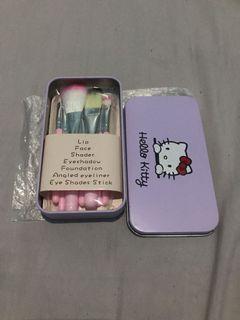 Hello Kitty Brush Set
