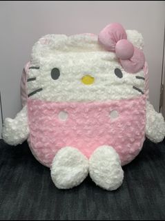 (Category: ) located in . Submitted by kittycyn (Listing ID 269506562, Image 1). Description: .