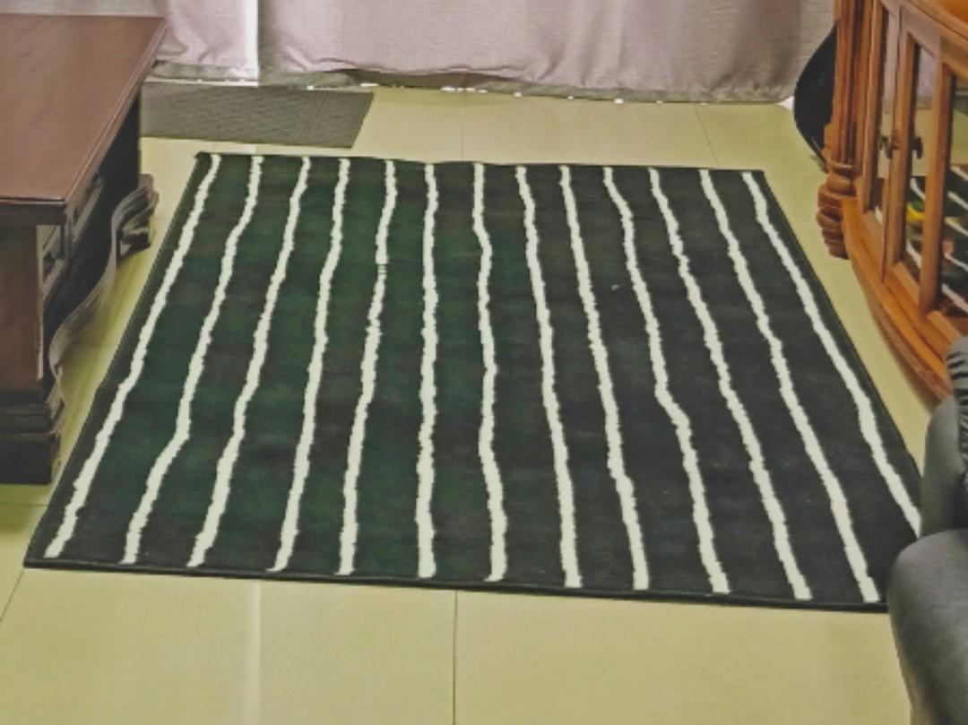 Ikea Dining Table + Carpet, Furniture & Home Living, Furniture, Chairs