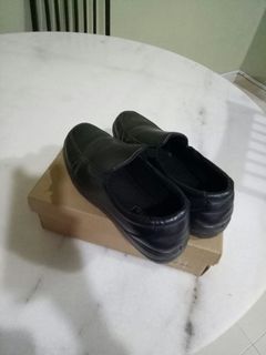 (Category: ) located in . Submitted by preloved_13 (Listing ID 1014634813, Image 1). Description: .