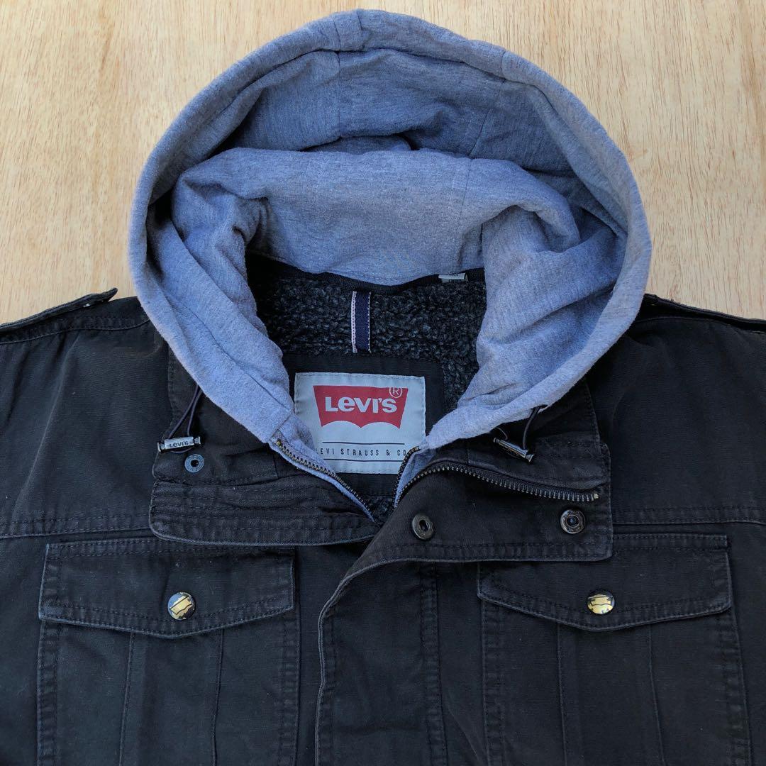 Levi s Canvas Hooded Military Jacket Sherpa Lined Fesyen Pria Pakaian Baju Luaran di Carousell