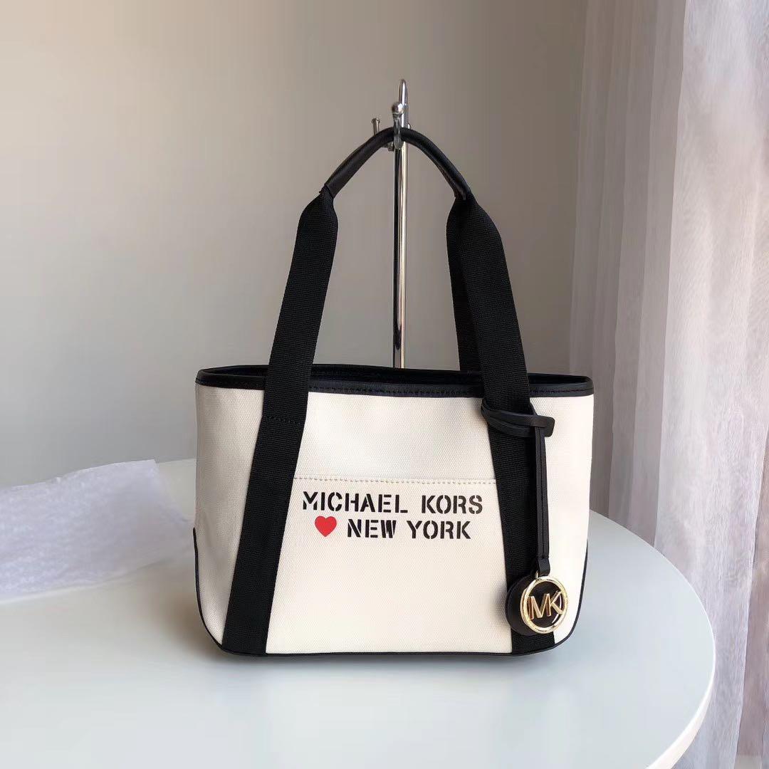 michael kors new york purse