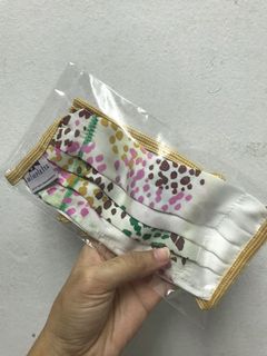 (Category: ) located in . Submitted by itsminepreloved (Listing ID 1014689457, Image 1). Description: .