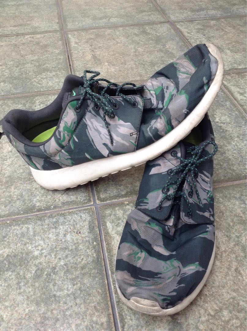 camo roshe run