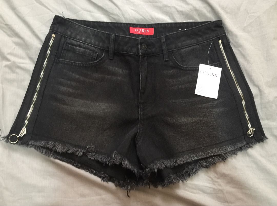 guess black shorts