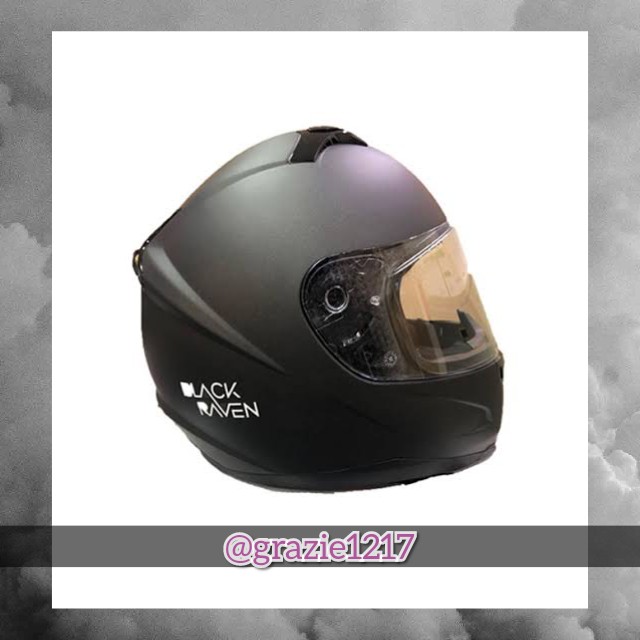 Black sale raven helmet