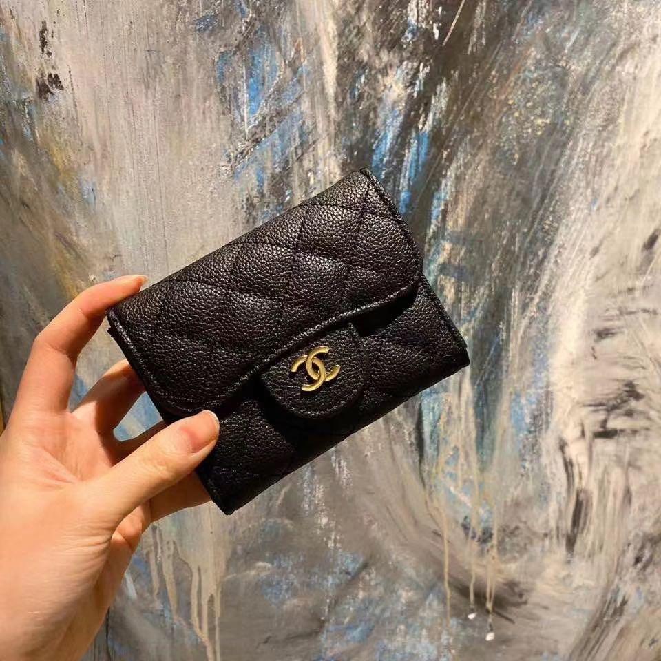(Please read the caption) Chanel vip gift wallet