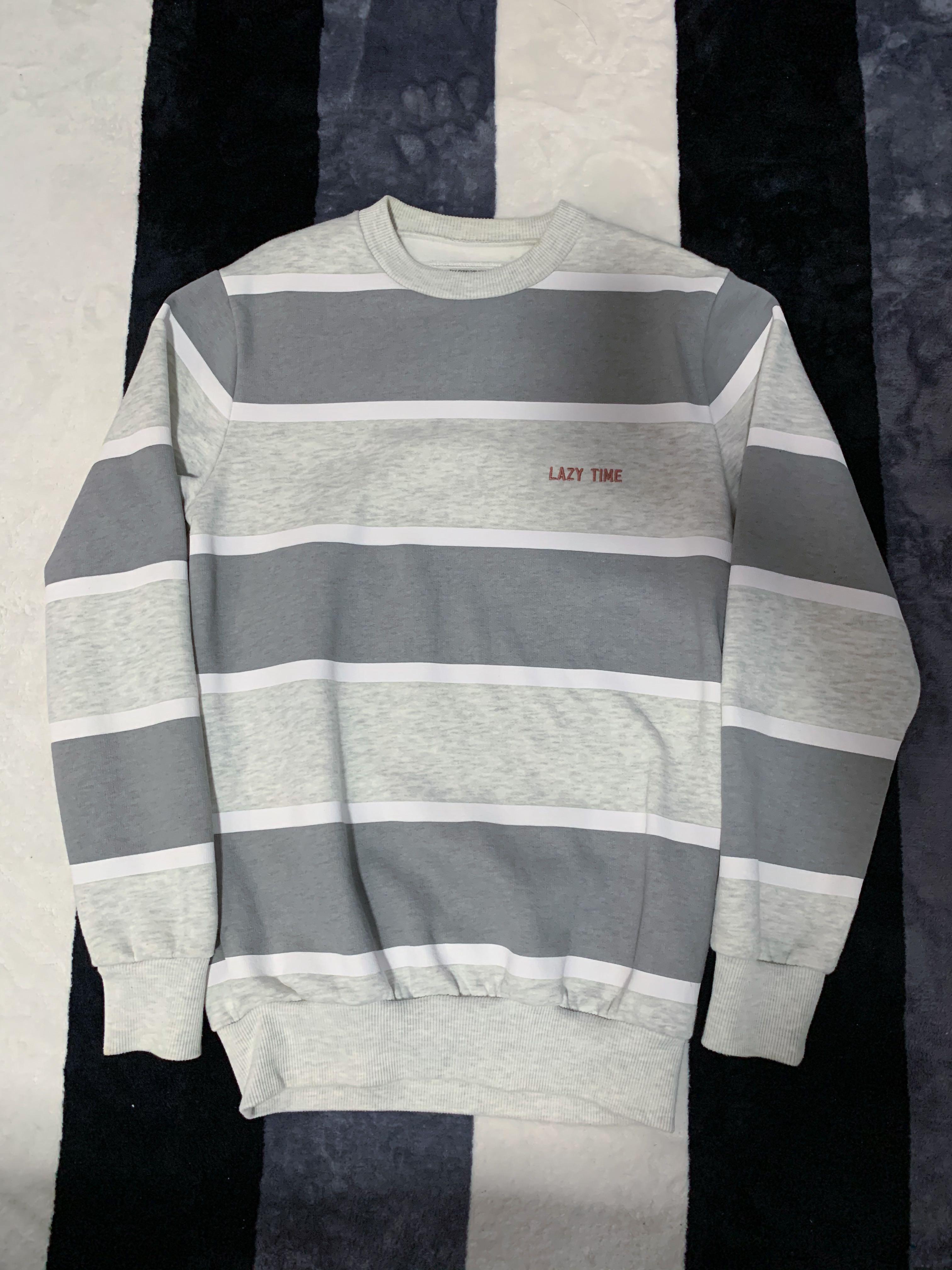Pull&Bear Pullover (Category: Coats, Jackets and Outerwear) located in Singapore. Submitted by midnightdan123 (Listing ID 1014693040, Image 1). Description: 🤩Item Condition: 10/10 🤩Wore it once 🤩Delivery Postage: $1.