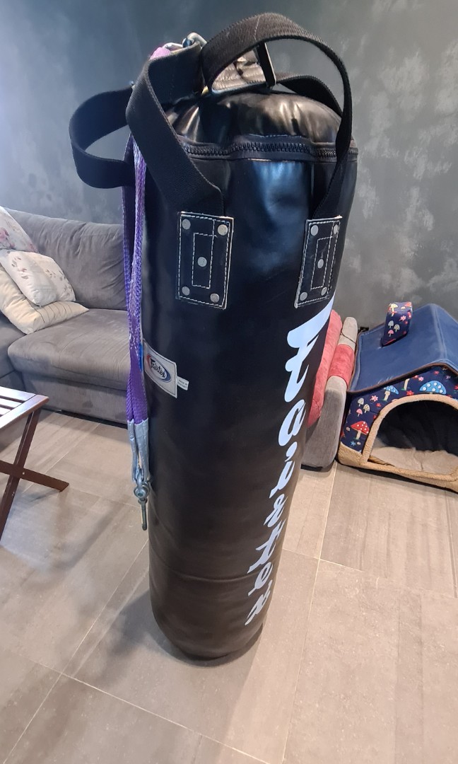Punching Bag, Sports Equipment, Exercise & Fitness, Toning & Stretching