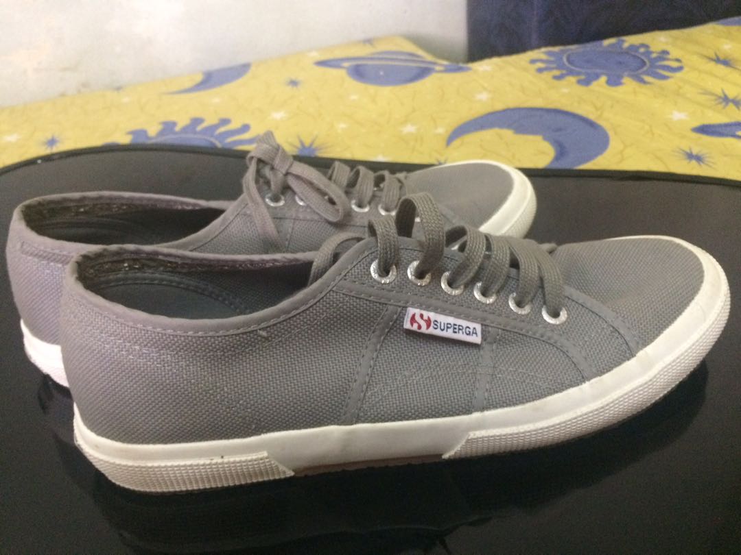 kasut superga