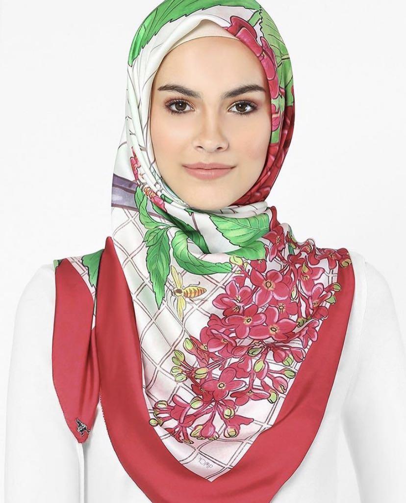 Buy duck scarves clearance online