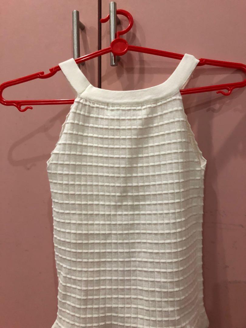 White Halter Top, Women's Fashion, Tops, Sleeveless on Carousell