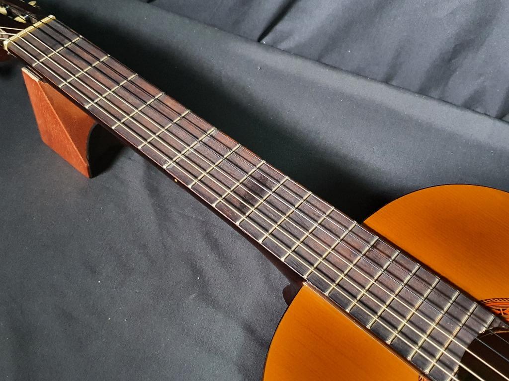 Yamaha C60 Classical Nylon String Guitar for Beginner / Casual Players