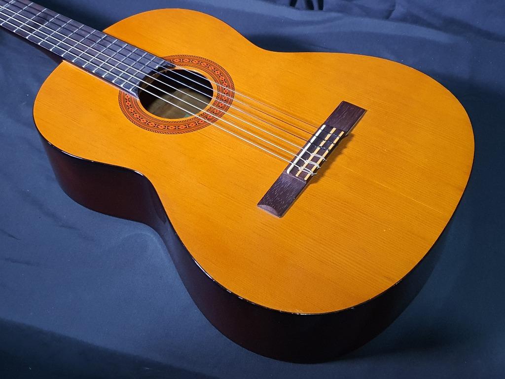 Yamaha C60 Classical Nylon String Guitar for Beginner / Casual Players