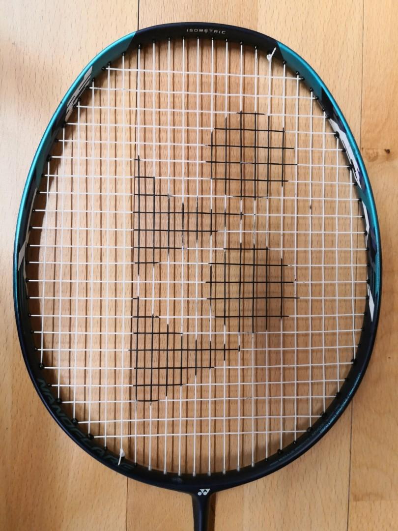 Yonex Nanoflare 700 nf700 羽毛球拍, 運動產品, 其他運動產品 - Carousell