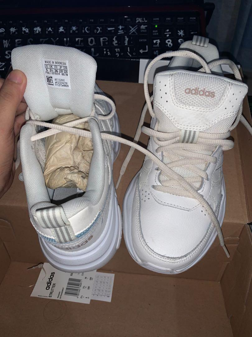 strutter adidas white