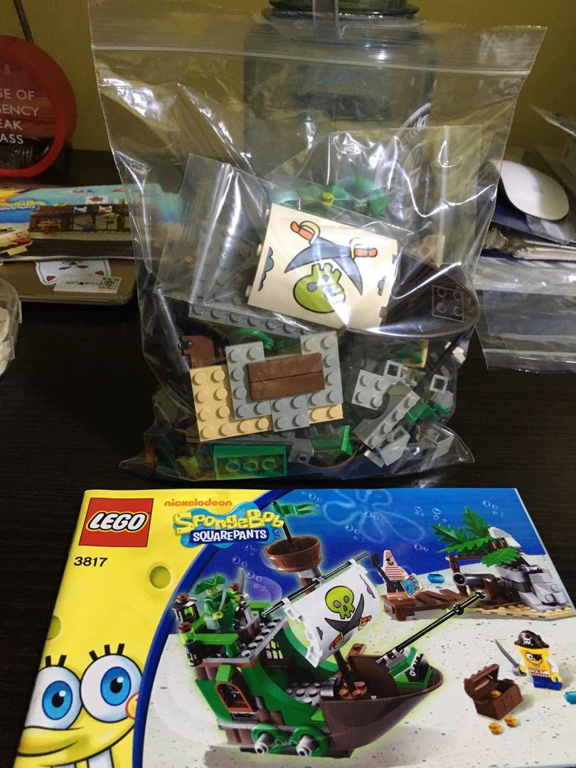Authentic lego 3817 spongebob with Flying Dutchman figurine