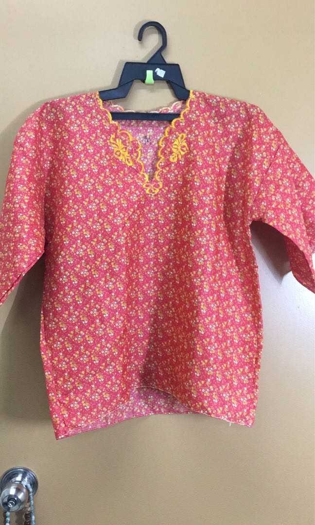 Baju Kurung Kedah Mak Cun Women S Fashion Clothes Tops On Carousell
