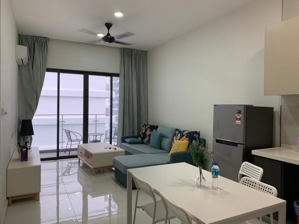 Baypoint Country Garden Danga Bay Property Rentals On Carousell