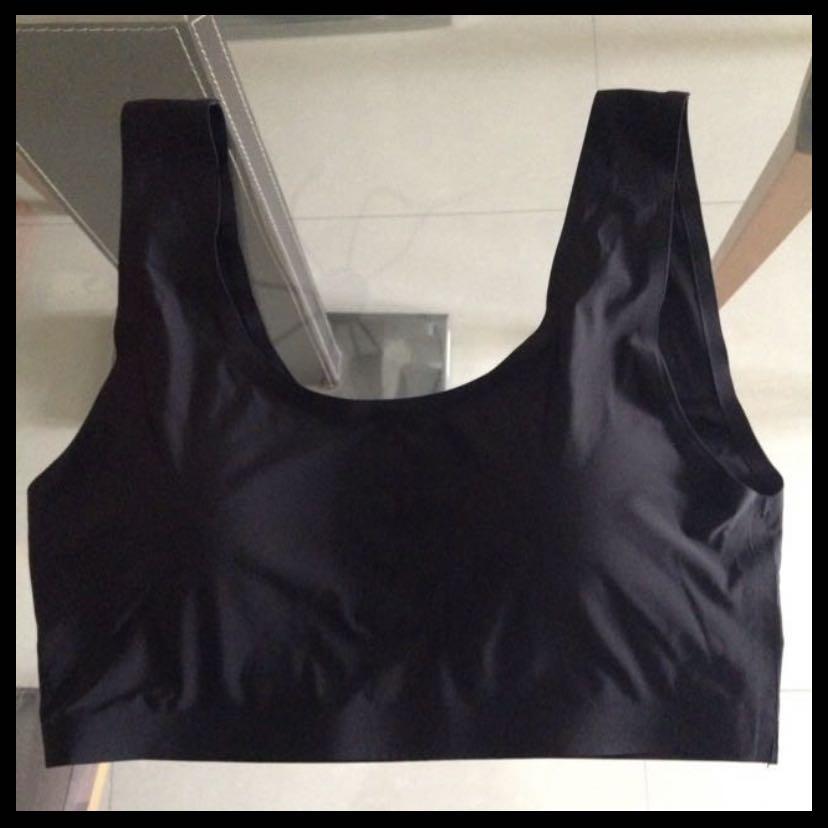 plain black bralette
