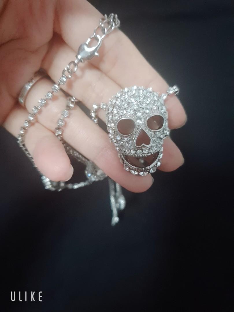 Butler Wilson Skull crystal Necklace