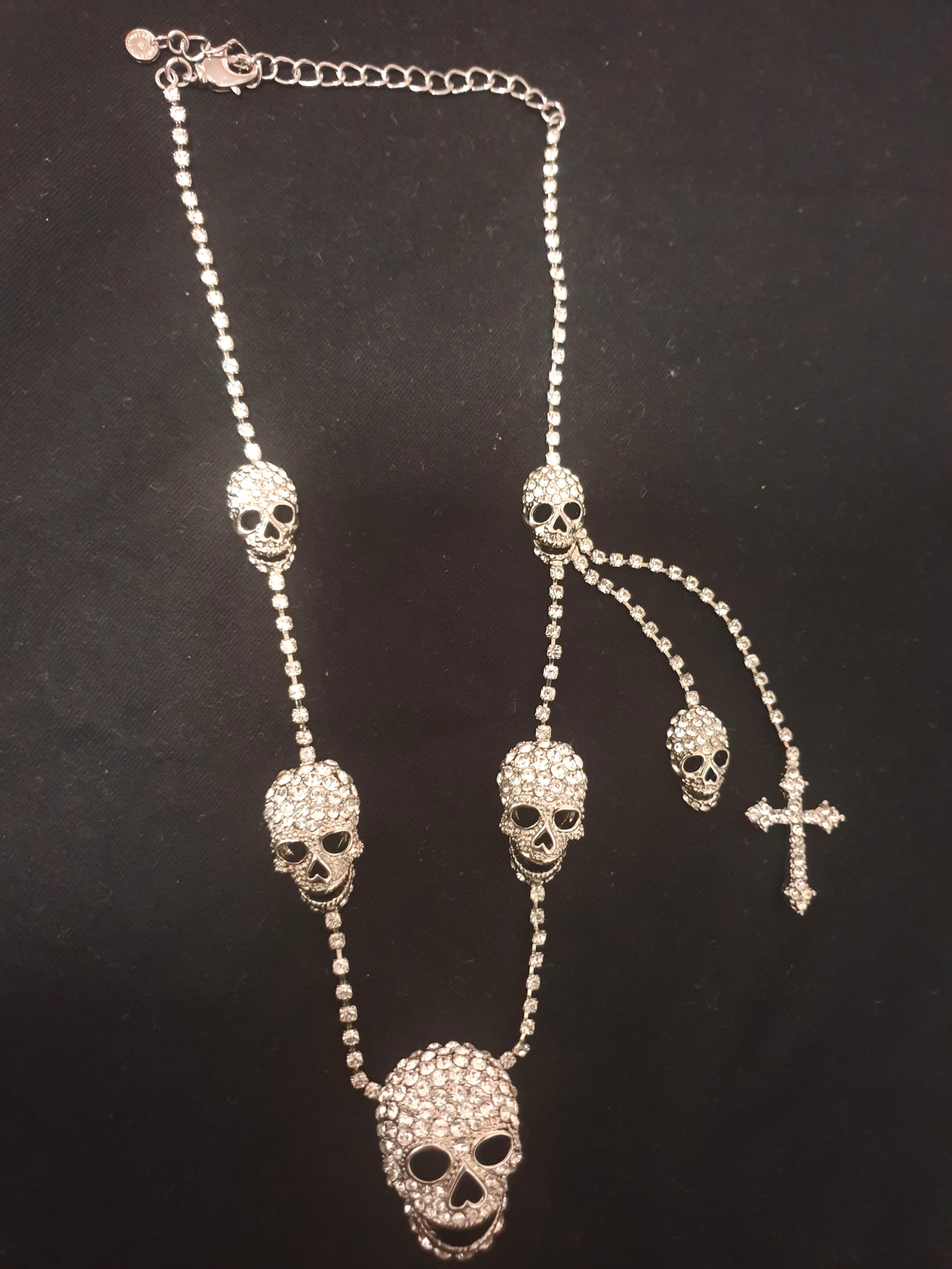 Butler and wilson skull outlet necklace