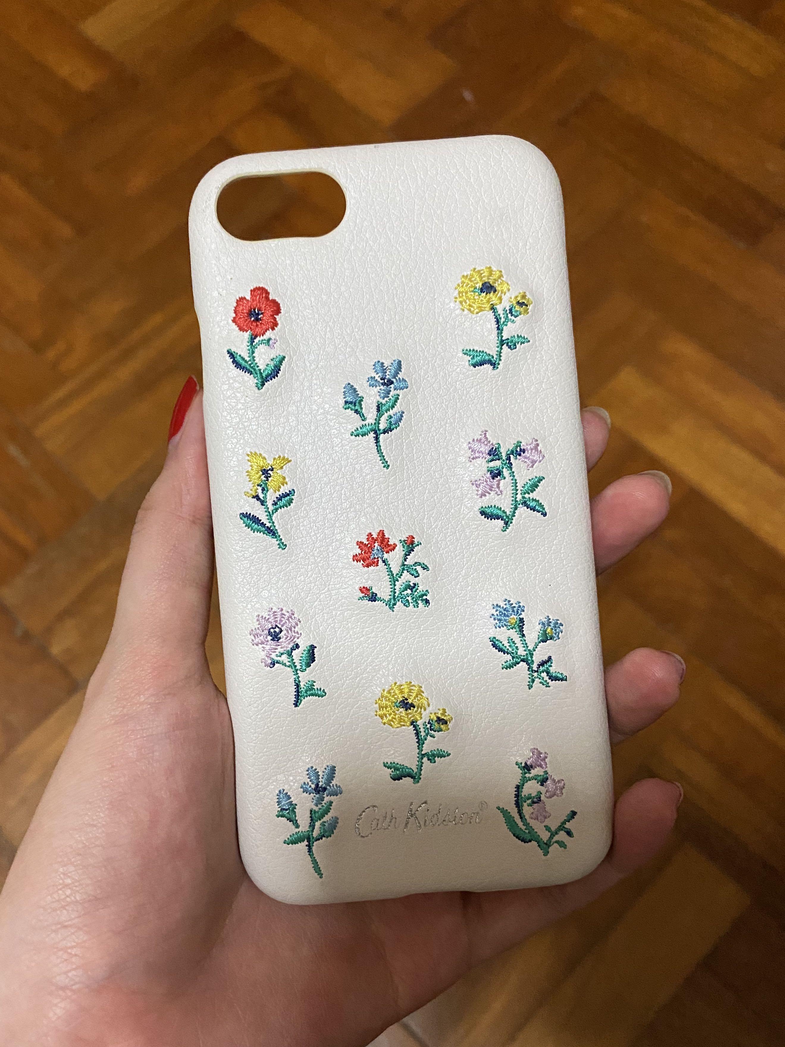 Cath Kidston - IPhone 8 embroidered 