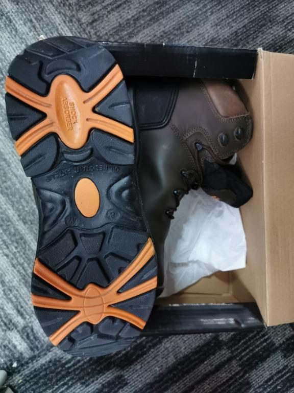 Coverguard safety shoes 中筒安全鞋, 男裝, 鞋, 西裝鞋 Carousell