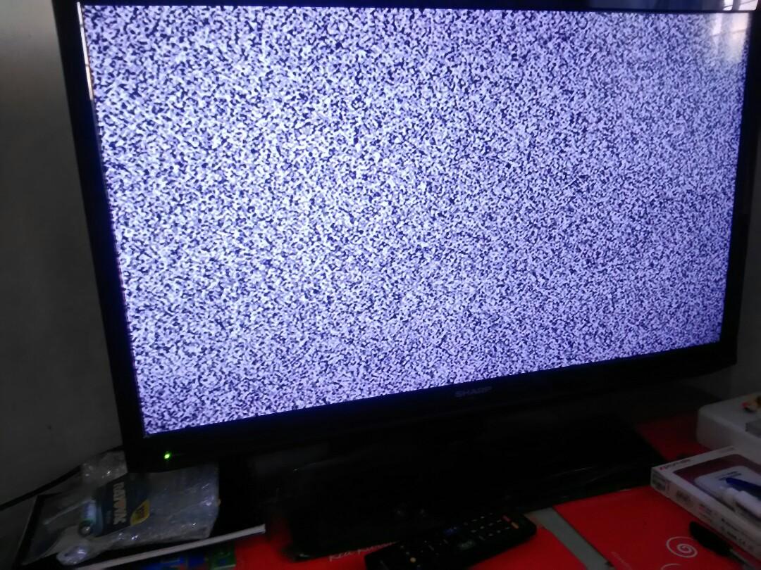 Defective Sharp Aquos 32 inches (Category: TV) located in Manila. Submitted by ronzky19 (Listing ID 1010608027, Image 1). Description: FIX LAST PRICE 32 inches LED TV with remote nagloloko video hndi tumatagal 1 hour paliit ng palit screen voice nlng naririnig need to be fix.pero pag binuksan ulit balik Full screen repeat process Kelangan ipaayos items located near st pius X paraochial school 7th st.paco Manila Last price grab lalamove buyers exp