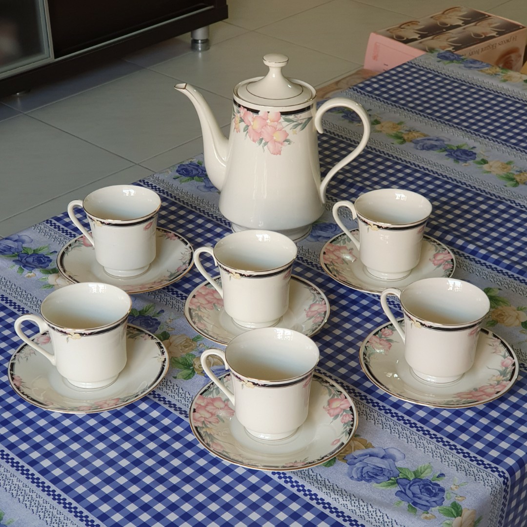 Elegant Ivory Tea Set, Furniture & Home Living, Kitchenware & Tableware, Coffee & Tea Tableware
