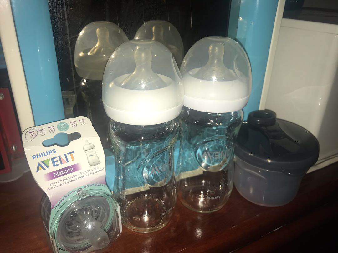 avent glass bottle set