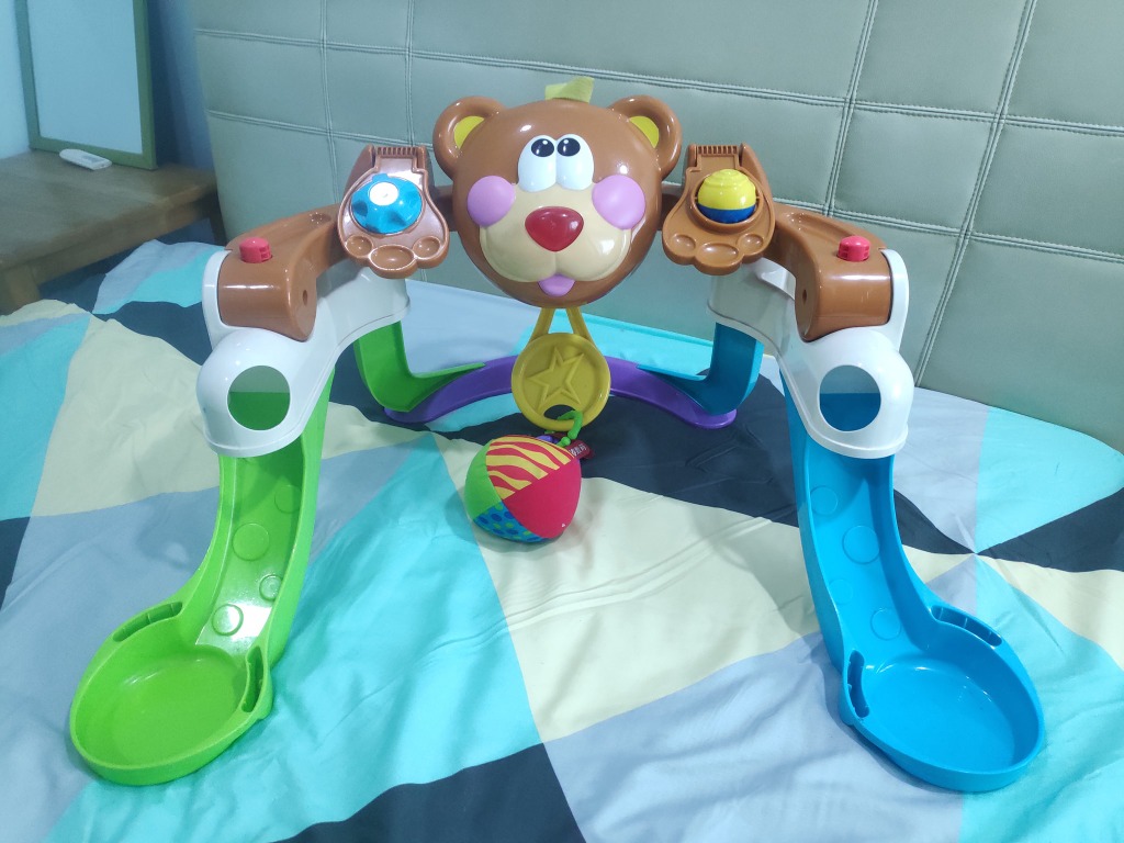 Gimnasio oso 2025 fisher price
