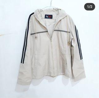 Jaket parasut