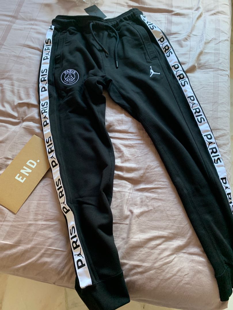 jogger pants and jordans