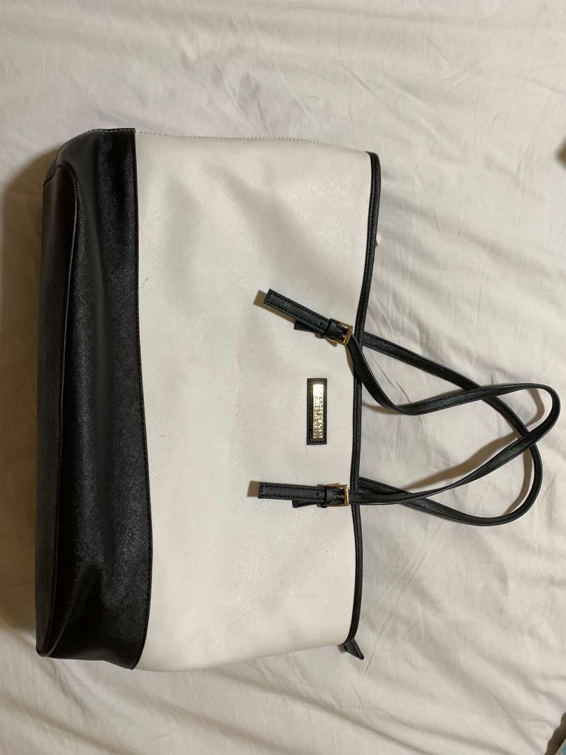 Kardashian Kollection black and white bag BIG