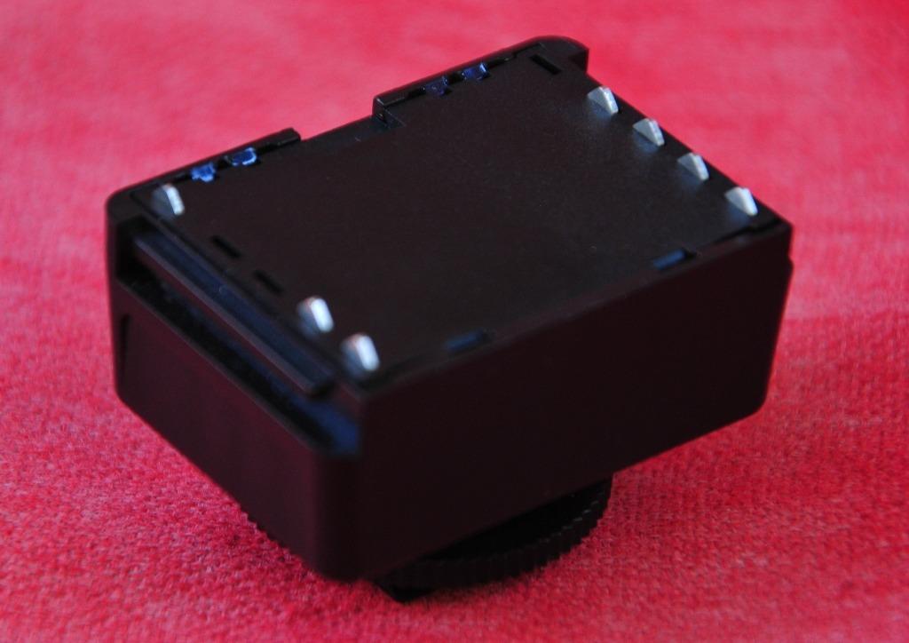 Leica hotshoe adapter, Photography, Lens & Kits on Carousell