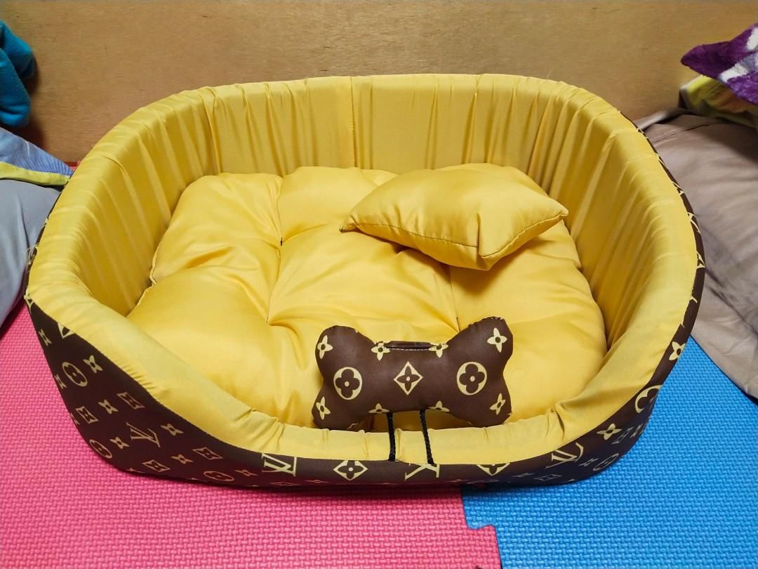 Louis vuitton cat best sale bed