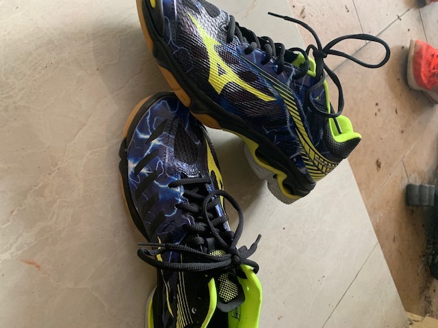 kasut mizuno volleyball