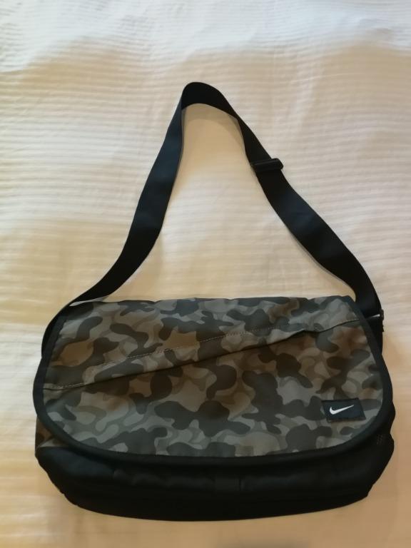 Nike camo sling bag outlet