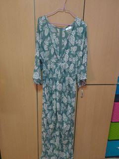 Noskinattached tie knot dress in sea green