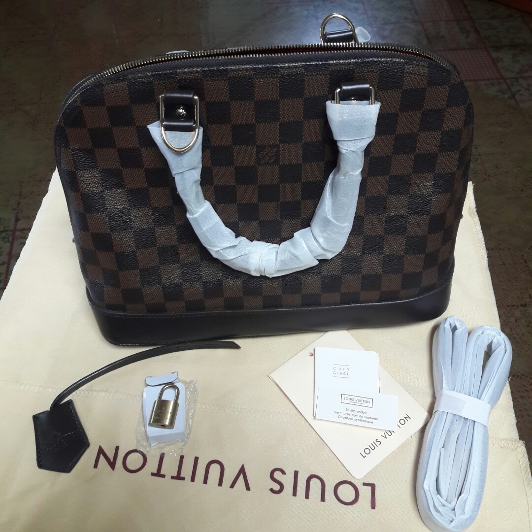 lv men belt bag