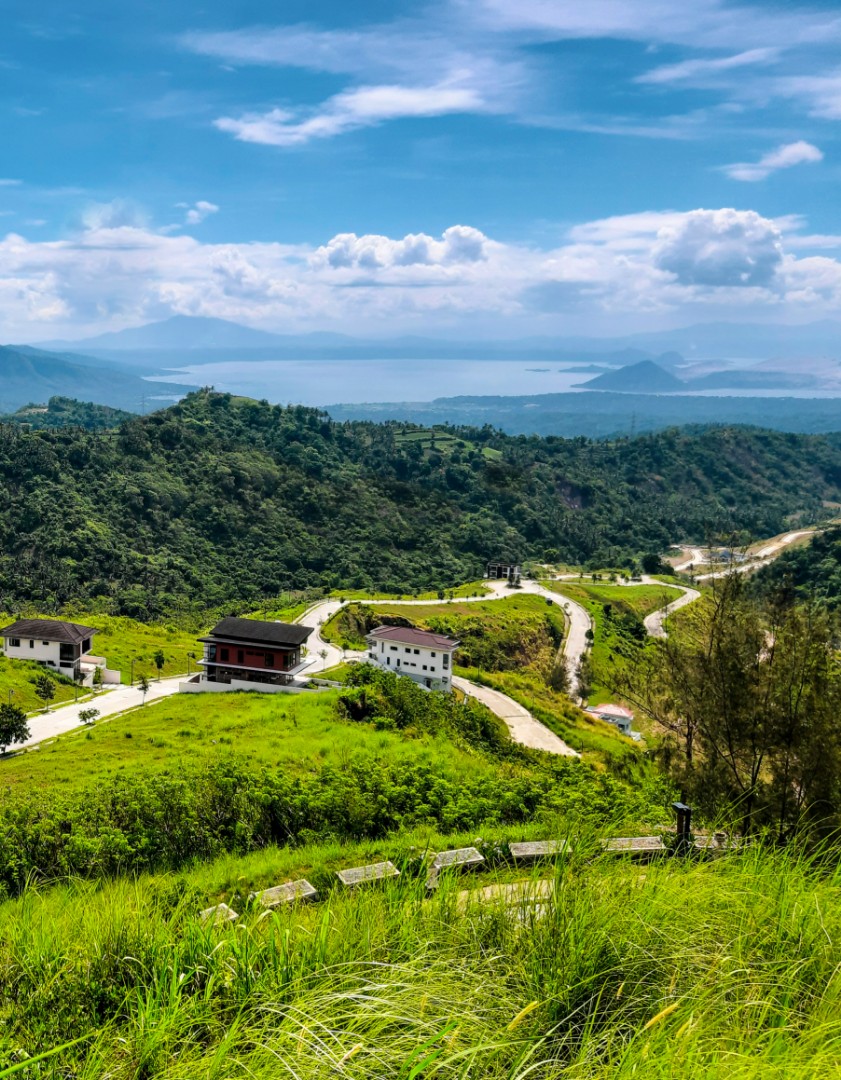 Twin Lakes Tagaytay Exclusive Residential Lots by MegaworldGlobal