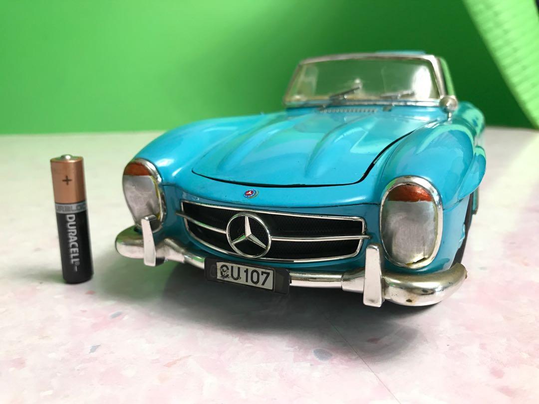 Italeri 1 16 Mercedes Benz 平治完成品自砌模型以收藏多年車不完美擺設用 興趣及遊戲 玩具 遊戲類 Carousell