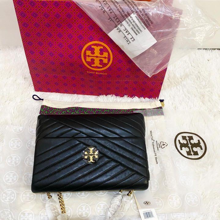 Tory Burch Fleming Soft Mini Bucket Bag (New), Luxury, Bags & Wallets on  Carousell