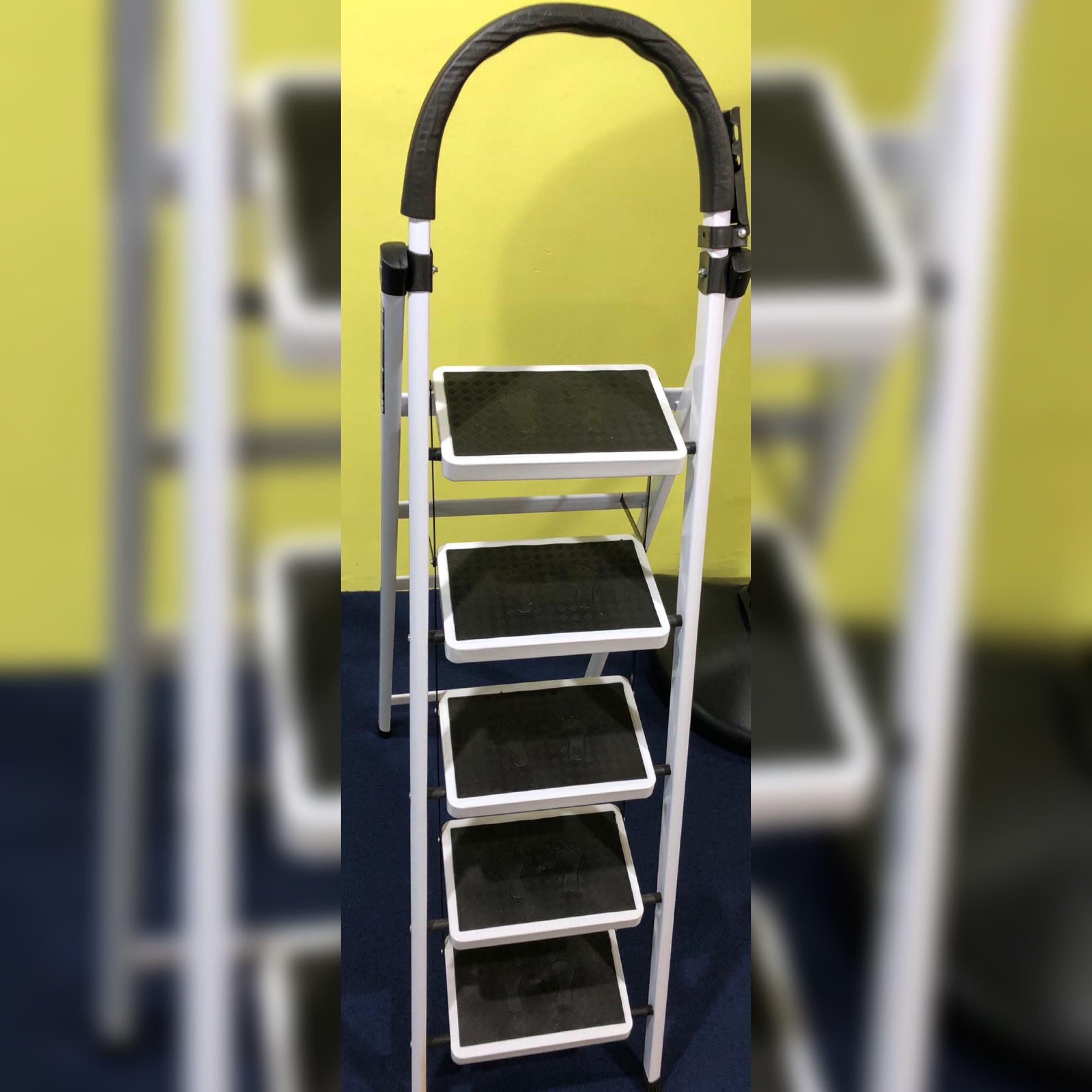 5 step ladder with tool holder, Furniture & Home Living, Furniture