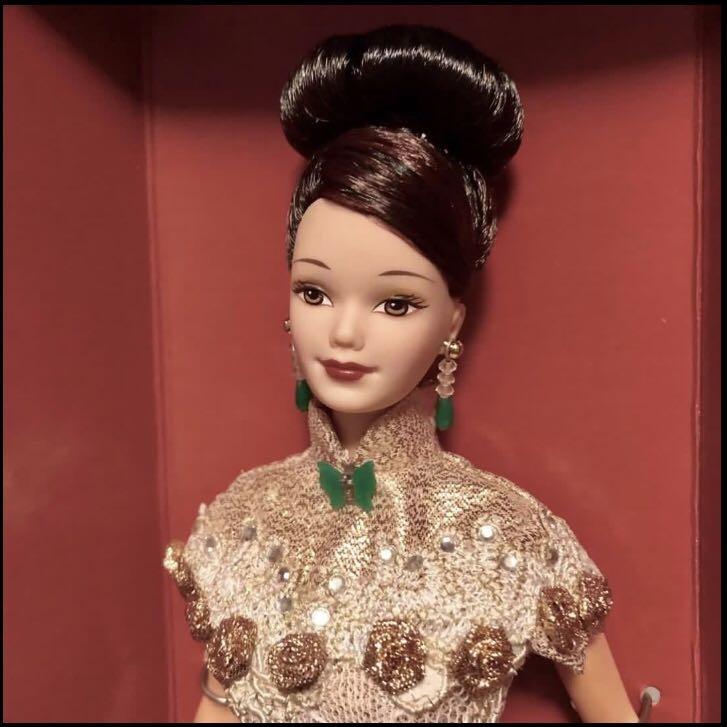 古董收藏型~紀念版~閃爍旗袍芭比Golden Qi-Pao™ Barbie® 1998, 興趣及
